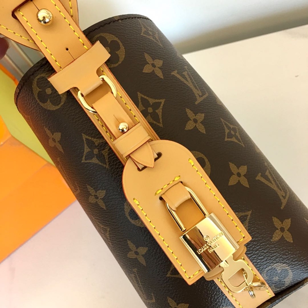 ルイヴィトンバッグ側面デザイン